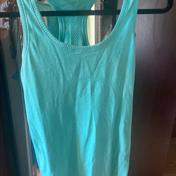 Lululemon Swiftly Tech Racerback Tank - Picture 2 of 5